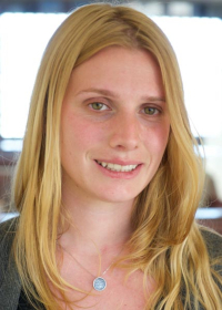 Molly Picardi Headshot