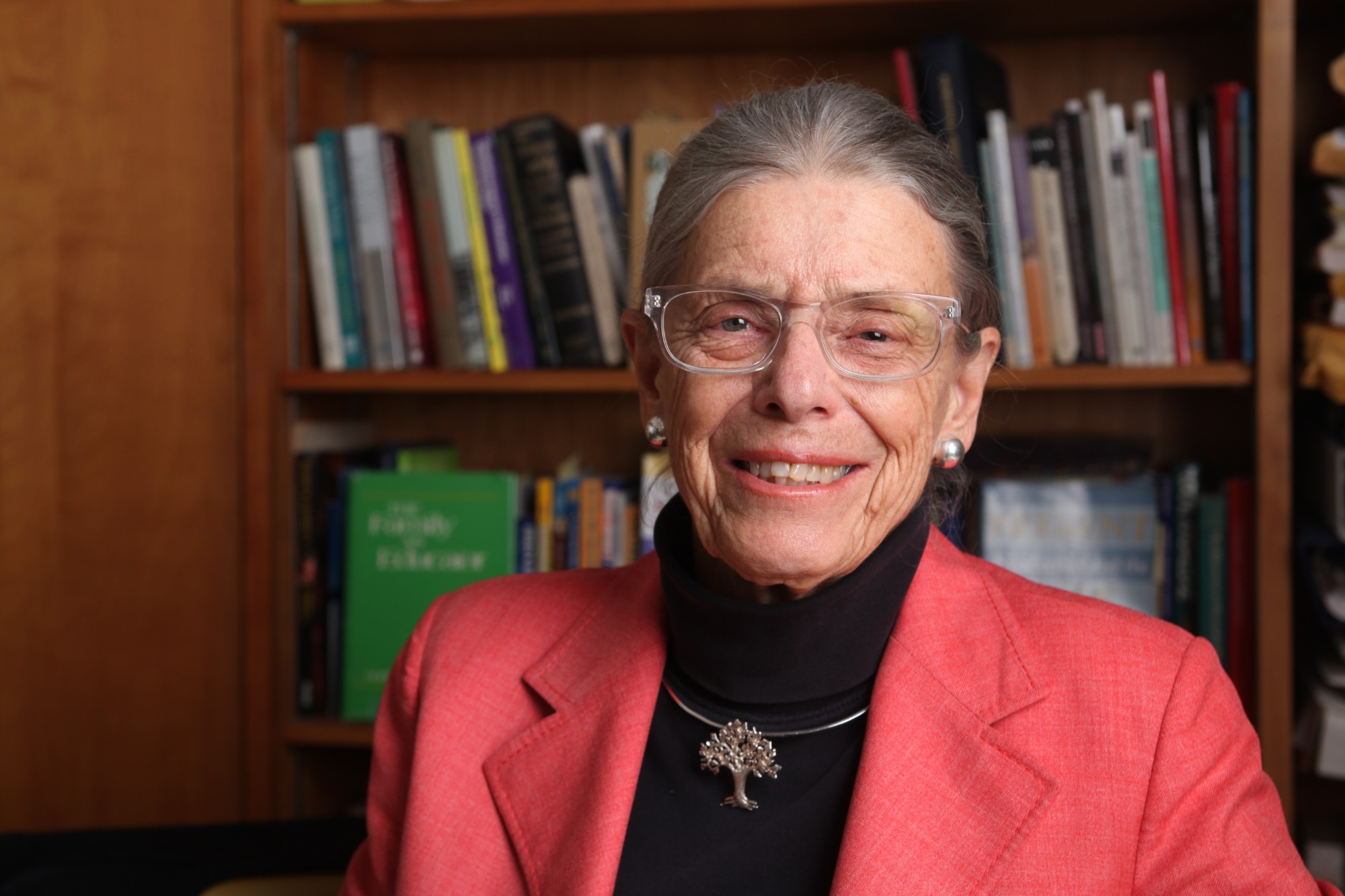 Photo of Professor Hope Leichter smiling